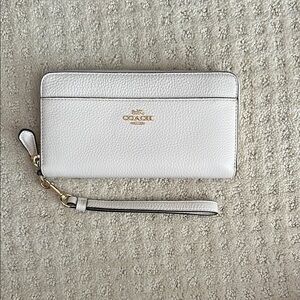 Coach Ivory Leather Wristlet